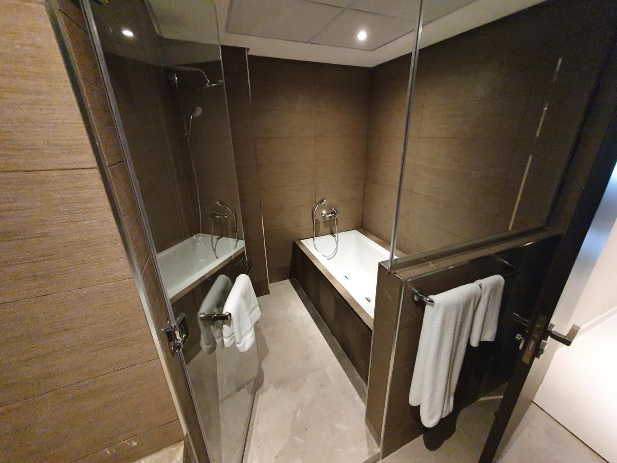 Sunday Luxury Downtown Adliya Formerly Jewel Hotel Manama Eksteriør bilde